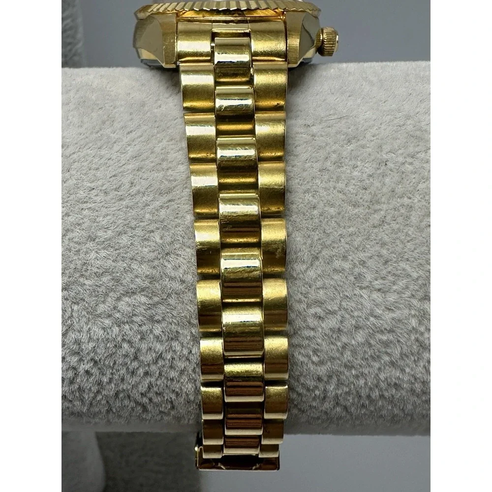 Gruen 321-2015‎ Ladies Watch New Battery 26MM 6.75
